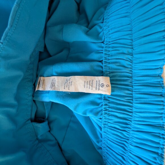 Lululemon size 6 - Picture 2 of 3